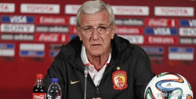 董路：日本球员都往欧洲跑我们是躺家里挣钱你尊重世界杯吗？(图2)