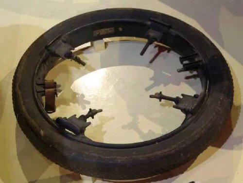 Ag真人网站：标配轮胎应急修补工具让新能源汽车出行更安心(图2)